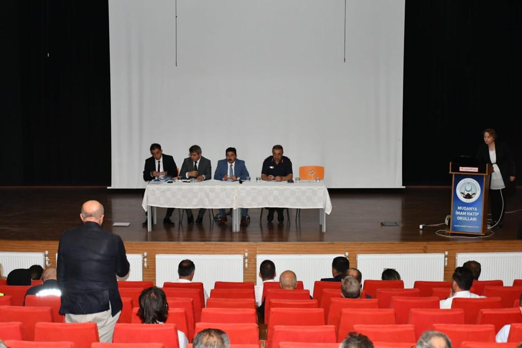 Sayın Kaymakamımız Ayhan TERZİ Başkanlığında "Asayiş ve Trafik Tedbirleri" Toplantısı Yapıldı.